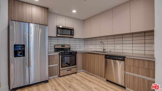 1540 S Hayworth Avenue 202, Los Angeles, CA 90035