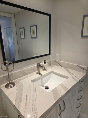 1549 Sandpiper ST 88, Naples, FL 34102