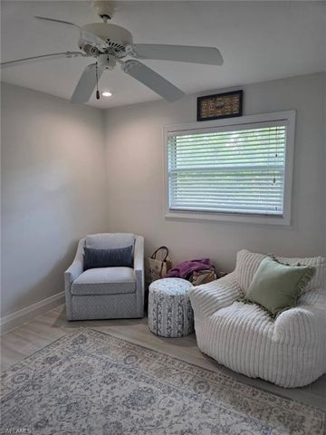 1549 Sandpiper ST 88, Naples, FL 34102