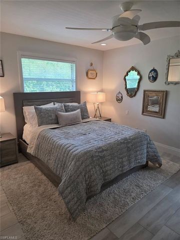 1549 Sandpiper ST 88, Naples, FL 34102