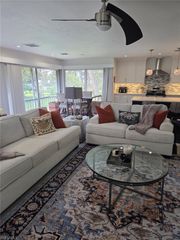 1549 Sandpiper ST 88, Naples, FL 34102