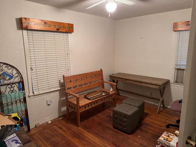 1531 Dickson St, Sacramento, CA 95822