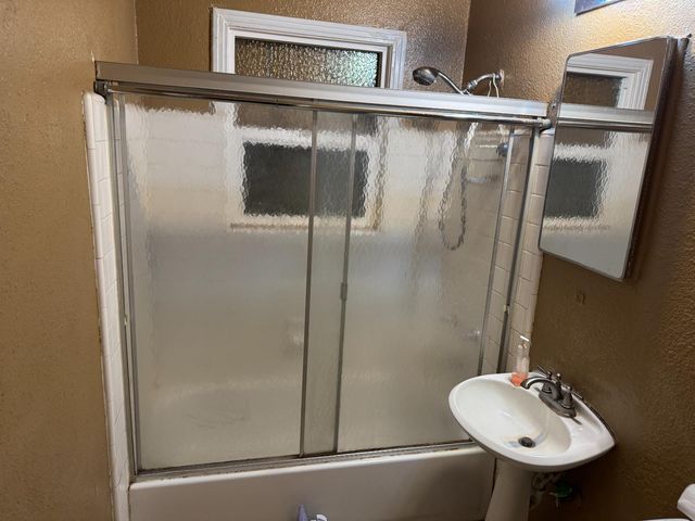 1531 Dickson St, Sacramento, CA 95822