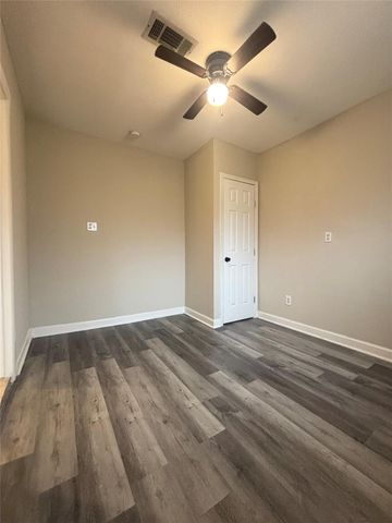 1205 Bank Drive, Houston, TX 77547