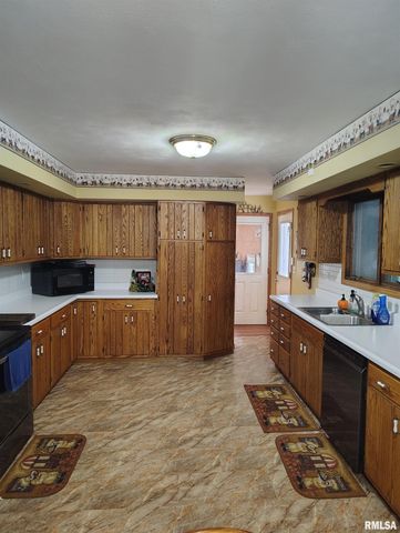 26588 MAPLEWOOD Lane, Canton, IL 61520