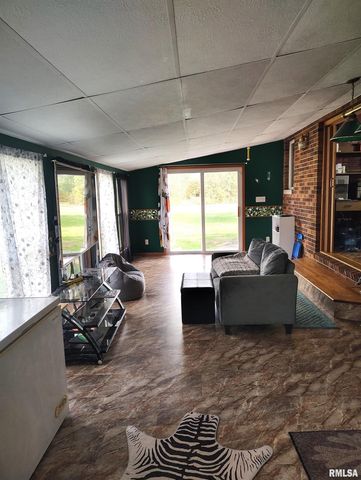 26588 MAPLEWOOD Lane, Canton, IL 61520