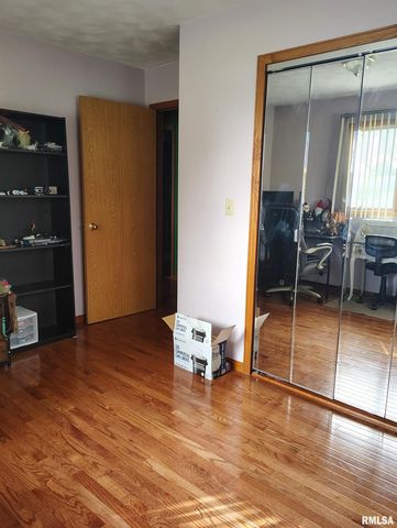 26588 MAPLEWOOD Lane, Canton, IL 61520