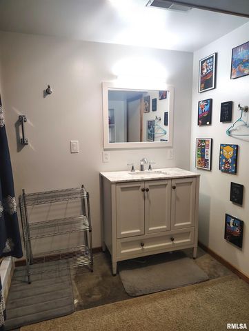 26588 MAPLEWOOD Lane, Canton, IL 61520