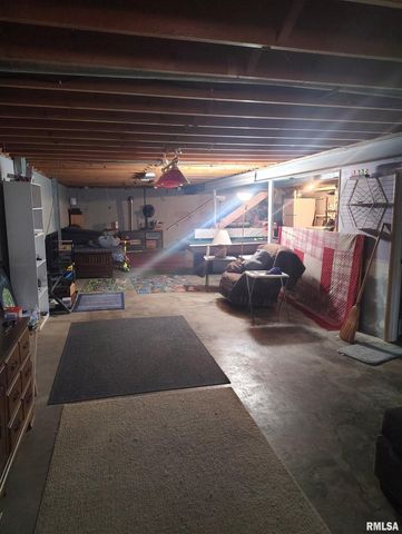 26588 MAPLEWOOD Lane, Canton, IL 61520