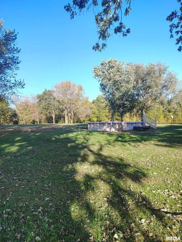 26588 MAPLEWOOD Lane, Canton, IL 61520