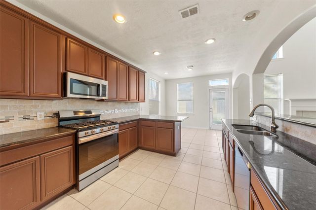 14213 Stone Bluff Lane, Rosharon, TX 77583