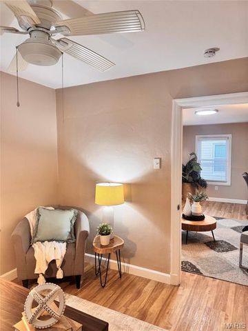 6748 Vernon Avenue, University City, MO 63130