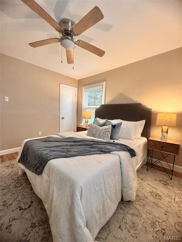 6748 Vernon Avenue, University City, MO 63130