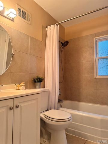 6748 Vernon Avenue, University City, MO 63130