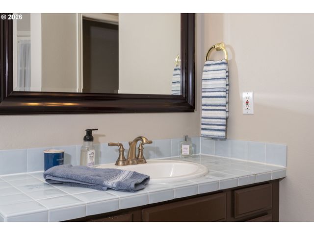 10819 Ne 30TH Ave, Vancouver, WA 98686