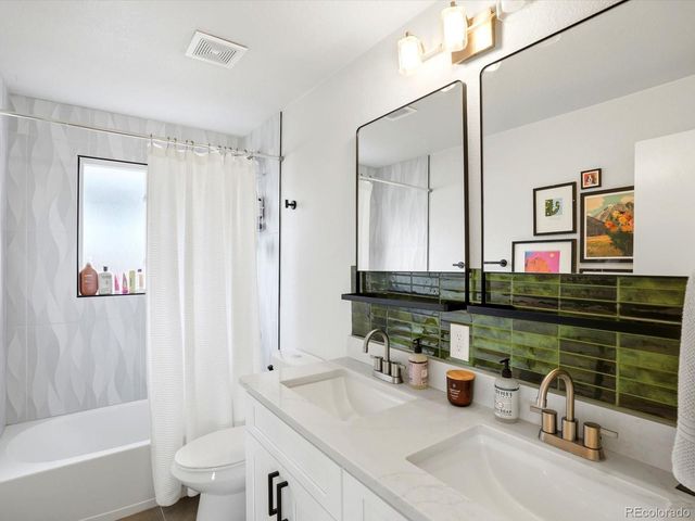 3233 Jasmine Street, Denver, CO 80207