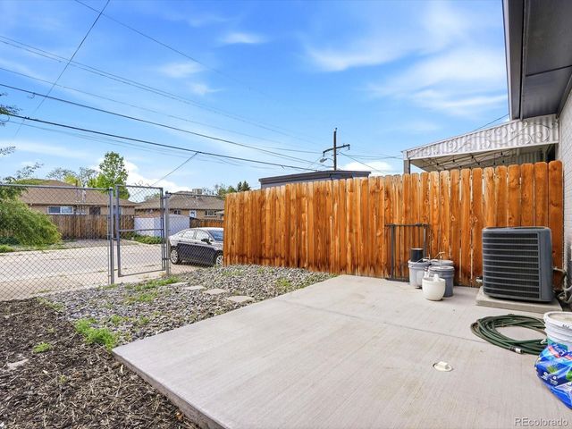 3233 Jasmine Street, Denver, CO 80207