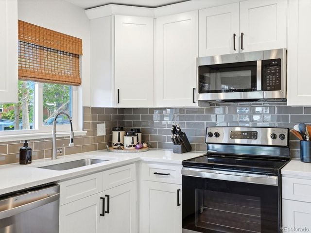 3233 Jasmine Street, Denver, CO 80207