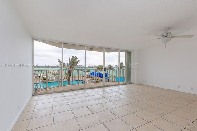 7601 E Treasure Dr 607, North Bay Village, FL 33141