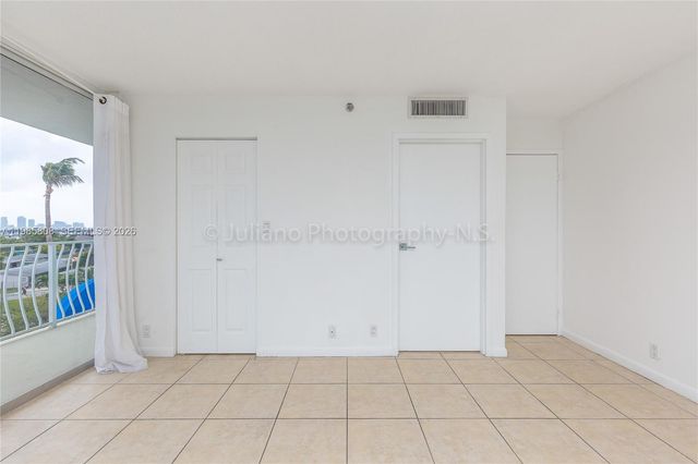 7601 E Treasure Dr 607, North Bay Village, FL 33141