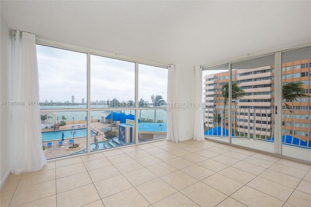 7601 E Treasure Dr 607, North Bay Village, FL 33141