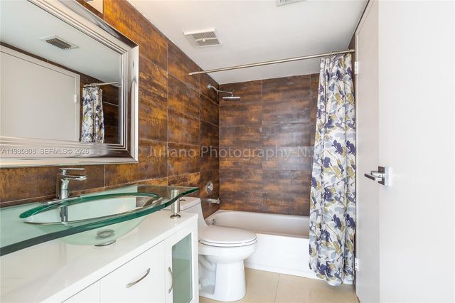 7601 E Treasure Dr 607, North Bay Village, FL 33141