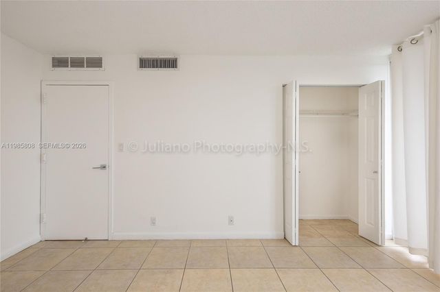 7601 E Treasure Dr 607, North Bay Village, FL 33141