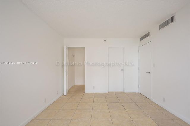 7601 E Treasure Dr 607, North Bay Village, FL 33141