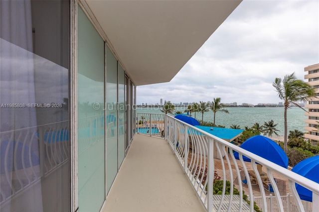 7601 E Treasure Dr 607, North Bay Village, FL 33141