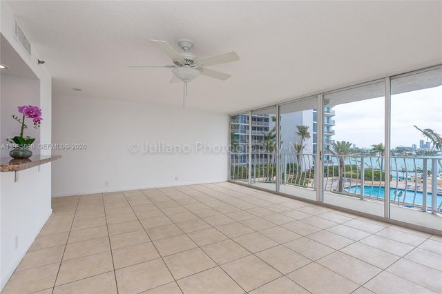 7601 E Treasure Dr 607, North Bay Village, FL 33141