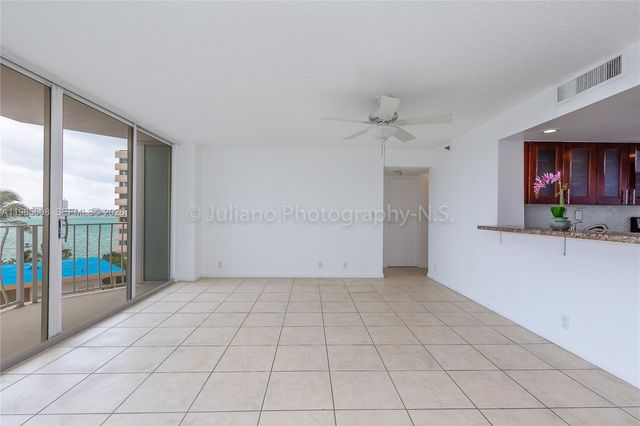 7601 E Treasure Dr 607, North Bay Village, FL 33141