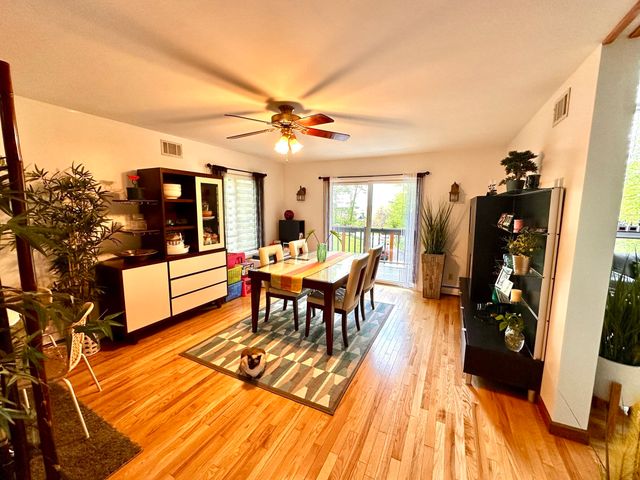 14 Laurel Ridge Dr, Belchertown, MA 01007