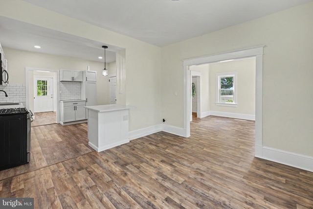 1632 W GARDEN RD, Vineland, NJ 08360