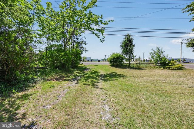 1632 W GARDEN RD, Vineland, NJ 08360