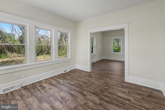 1632 W GARDEN RD, Vineland, NJ 08360