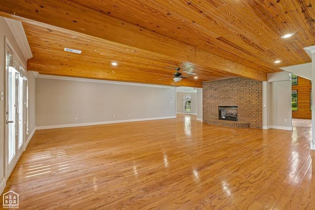 5510 Crowleys Ridge Road, Jonesboro, AR 72404