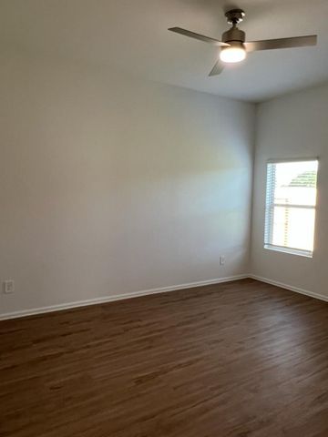 24123 Breckenridge Pass Ln, Hockley, TX 77433