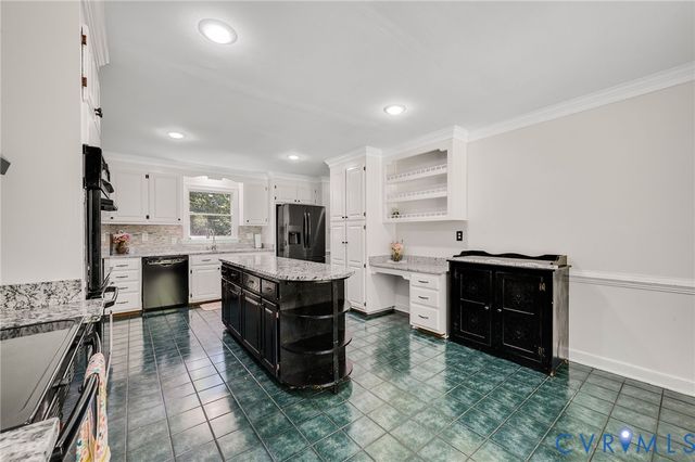 2409 Three Bridge Rd, Powhatan, VA 23139
