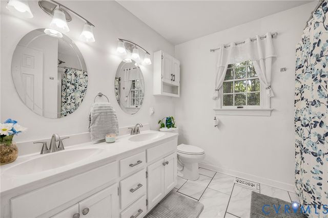2409 Three Bridge Rd, Powhatan, VA 23139