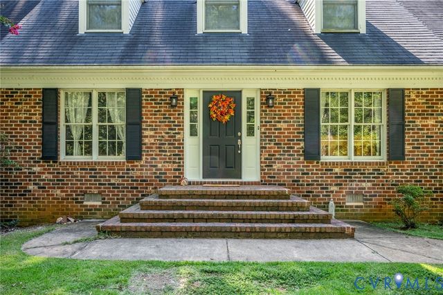 2409 Three Bridge Rd, Powhatan, VA 23139