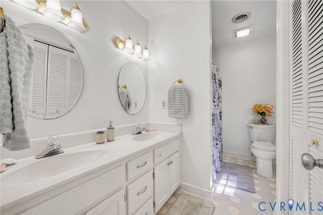 2409 Three Bridge Rd, Powhatan, VA 23139