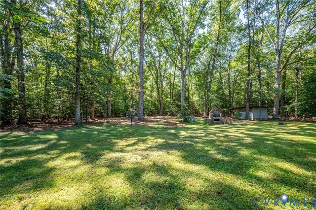 2409 Three Bridge Rd, Powhatan, VA 23139