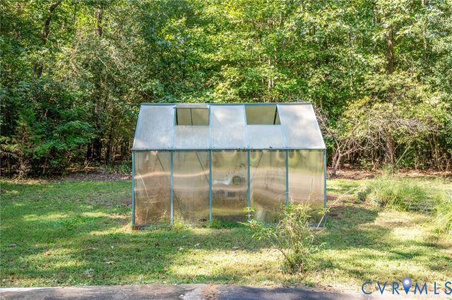 2409 Three Bridge Rd, Powhatan, VA 23139