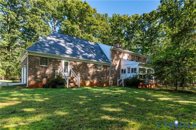 2409 Three Bridge Rd, Powhatan, VA 23139