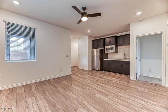 10069 Desert Azure Street, Las Vegas, NV 89178