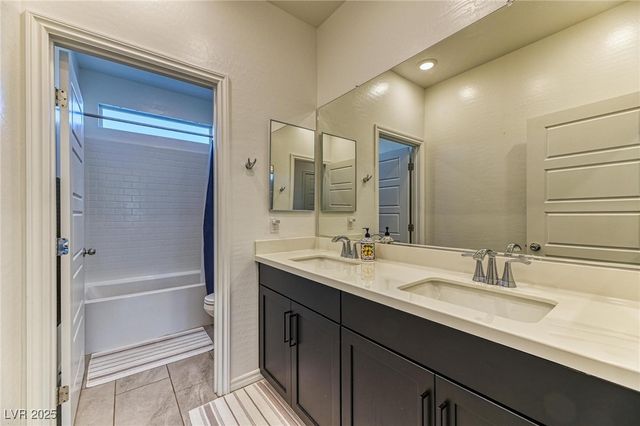 10069 Desert Azure Street, Las Vegas, NV 89178