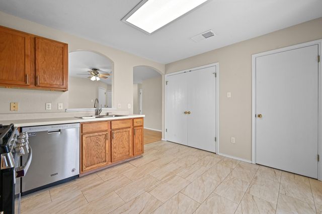 112 Mason Reed CV, Kyle, TX 78640