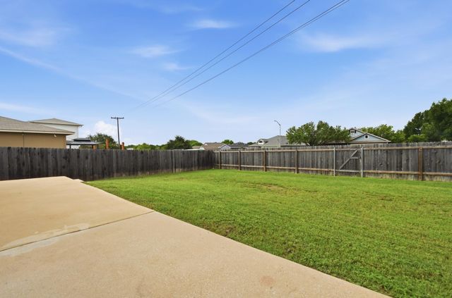 112 Mason Reed CV, Kyle, TX 78640