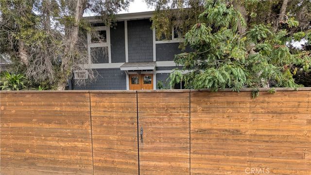 872 Lucile Avenue A, Silver Lake, CA 90026