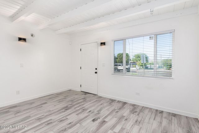 1014 N Grande Avenue, Tucson, AZ 85745